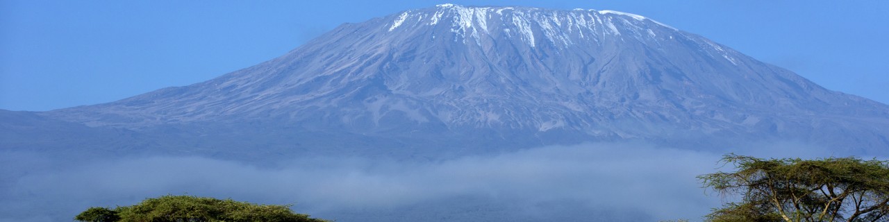 Tansania - Der Kilimanjaro aus der Ferne