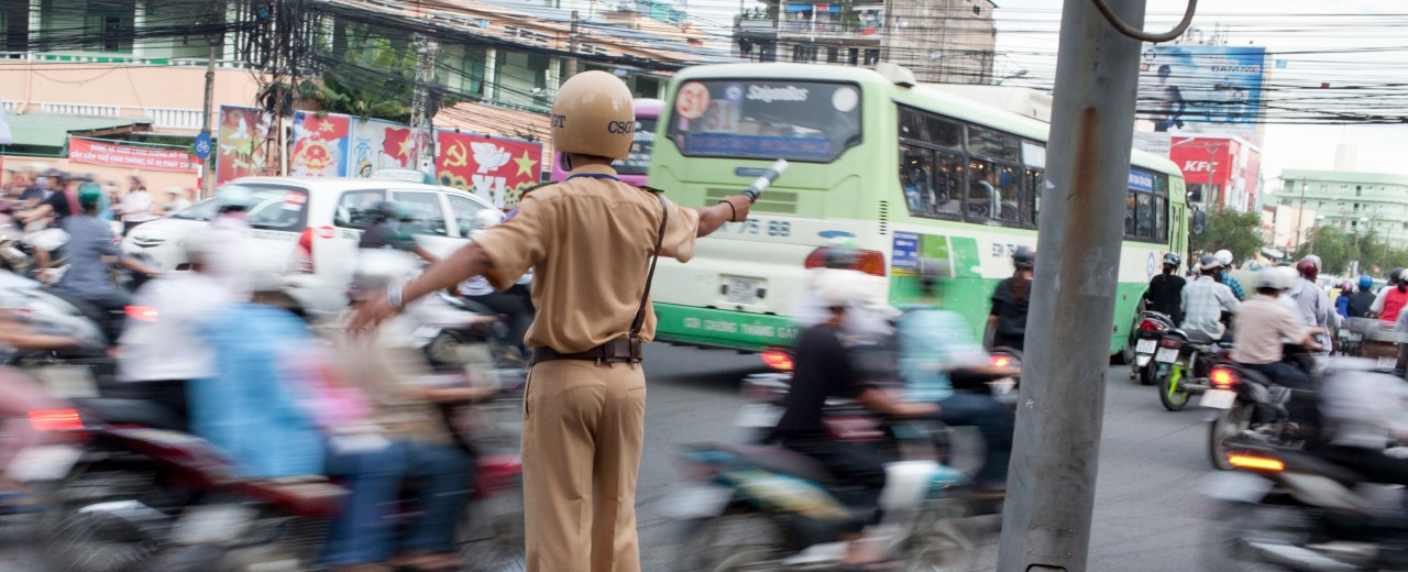 Polizist, Verkehr, Autos, Asien